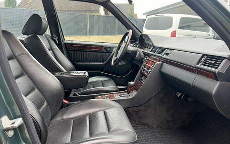 Mercedes-Benz E-Класс, 1994 год, 15 500 000 рублей, 4 фотография