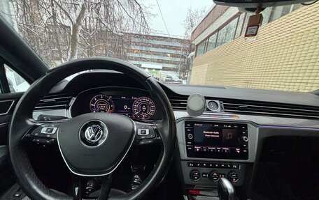 Volkswagen Passat B8 рестайлинг, 2018 год, 2 500 000 рублей, 9 фотография