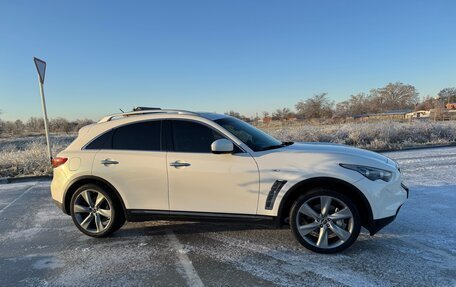 Infiniti FX II, 2010 год, 1 850 000 рублей, 4 фотография