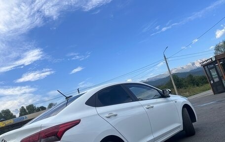 Hyundai Solaris II рестайлинг, 2018 год, 1 499 000 рублей, 3 фотография