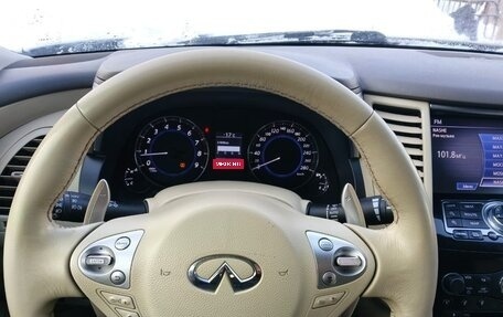 Infiniti FX II, 2012 год, 2 000 000 рублей, 1 фотография