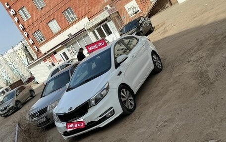 KIA Rio III рестайлинг, 2015 год, 920 000 рублей, 1 фотография