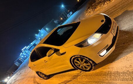 KIA Rio III рестайлинг, 2015 год, 920 000 рублей, 2 фотография