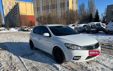 KIA cee'd I рестайлинг, 2011 год, 850 000 рублей, 3 фотография