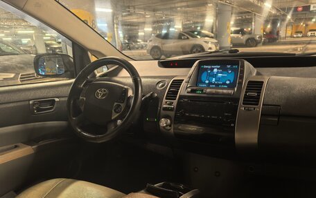 Toyota Prius, 2008 год, 655 000 рублей, 11 фотография