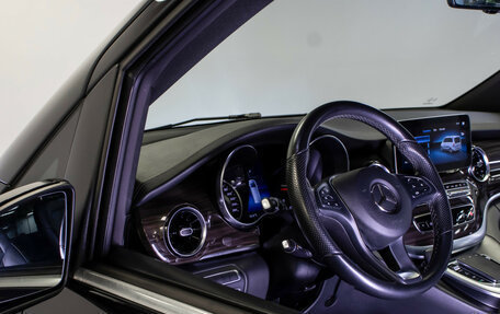 Mercedes-Benz V-Класс, 2023 год, 6 500 000 рублей, 19 фотография