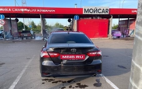 Toyota Camry, 2018 год, 1 690 000 рублей, 4 фотография