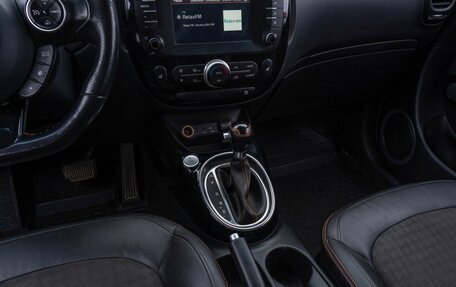 KIA Soul II рестайлинг, 2017 год, 1 589 000 рублей, 24 фотография