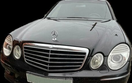 Mercedes-Benz E-Класс, 2004 год, 890 000 рублей, 15 фотография