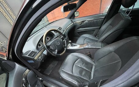 Mercedes-Benz E-Класс, 2004 год, 890 000 рублей, 28 фотография