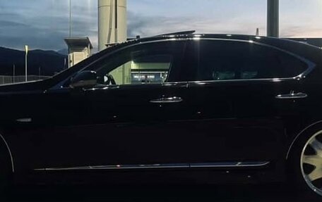 Lexus LS IV, 2007 год, 900 000 рублей, 5 фотография