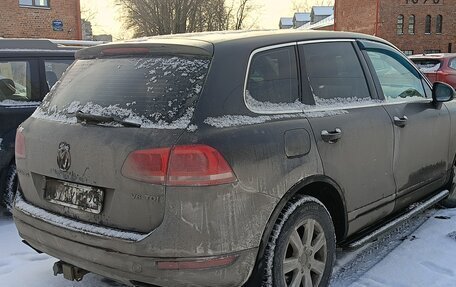 Volkswagen Touareg III, 2011 год, 1 800 000 рублей, 5 фотография