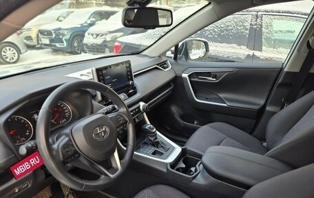 Toyota RAV4, 2021 год, 3 499 000 рублей, 7 фотография