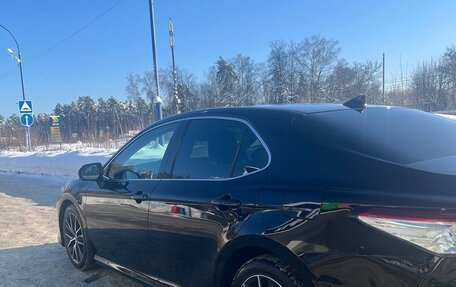 Toyota Camry, 2021 год, 3 200 000 рублей, 3 фотография