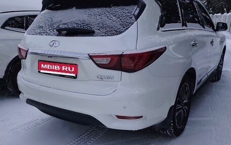 Infiniti QX60 I рестайлинг, 2017 год, 2 550 000 рублей, 5 фотография