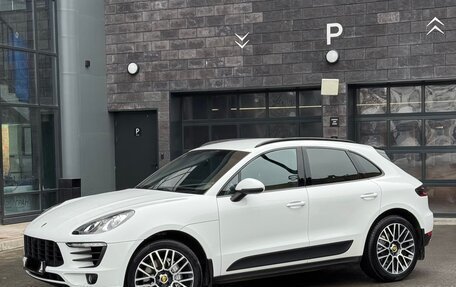 Porsche Macan I рестайлинг, 2015 год, 4 295 000 рублей, 2 фотография