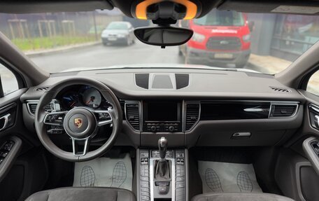 Porsche Macan I рестайлинг, 2015 год, 4 295 000 рублей, 15 фотография