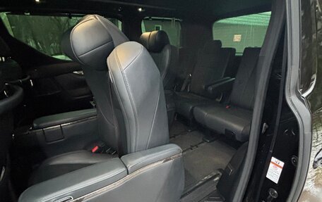 Toyota Alphard III, 2021 год, 5 300 000 рублей, 13 фотография