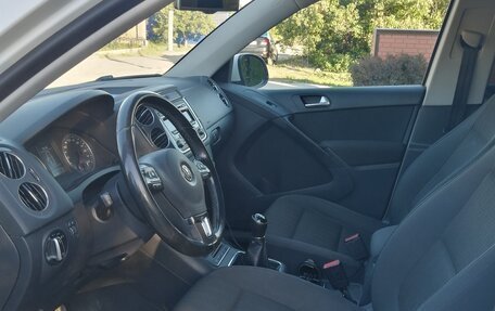 Volkswagen Tiguan I, 2011 год, 1 050 000 рублей, 16 фотография