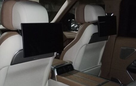 Land Rover Range Rover IV рестайлинг, 2023 год, 24 000 000 рублей, 16 фотография