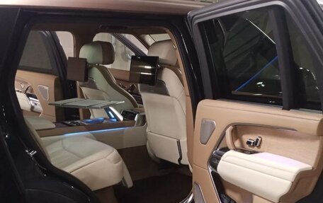 Land Rover Range Rover IV рестайлинг, 2023 год, 24 000 000 рублей, 22 фотография