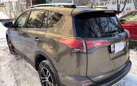 Toyota RAV4, 2015 год, 2 150 000 рублей, 6 фотография