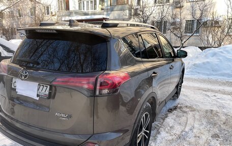 Toyota RAV4, 2015 год, 2 150 000 рублей, 5 фотография