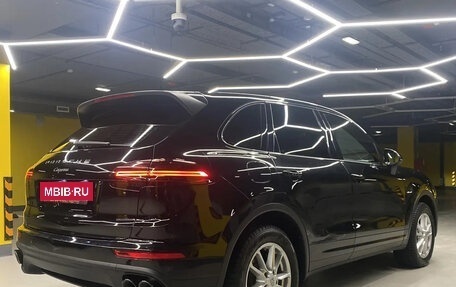 Porsche Cayenne III, 2016 год, 4 000 000 рублей, 2 фотография