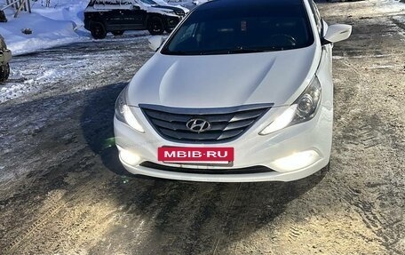 Hyundai Sonata VI, 2010 год, 1 350 000 рублей, 3 фотография