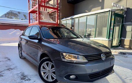 Volkswagen Jetta VI, 2015 год, 985 000 рублей, 2 фотография