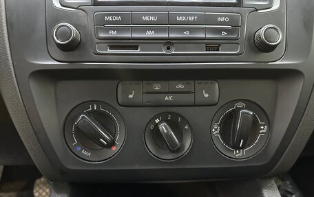 Volkswagen Jetta VI, 2015 год, 985 000 рублей, 20 фотография