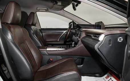 Lexus RX IV рестайлинг, 2017 год, 3 300 000 рублей, 6 фотография