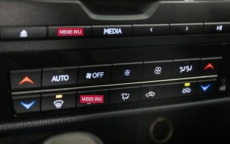 Lexus RX IV рестайлинг, 2017 год, 3 300 000 рублей, 15 фотография