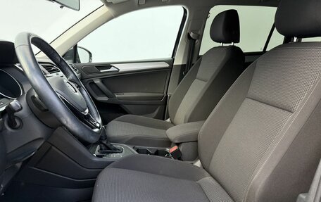 Volkswagen Tiguan II, 2020 год, 2 620 000 рублей, 10 фотография