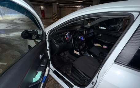 KIA Rio III рестайлинг, 2013 год, 800 000 рублей, 11 фотография