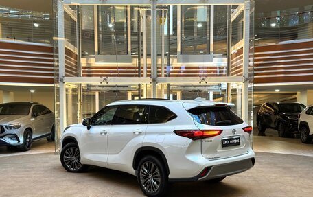 Toyota Highlander, 2025 год, 5 500 000 рублей, 13 фотография