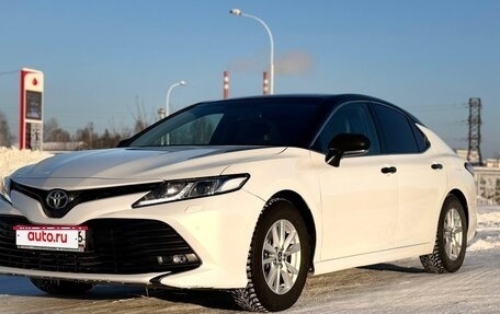Toyota Camry, 2020 год, 3 000 000 рублей, 1 фотография
