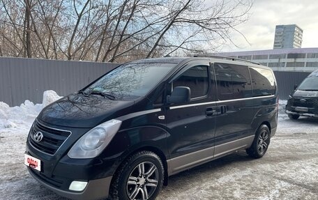 Hyundai H-1 II рестайлинг, 2012 год, 1 720 000 рублей, 2 фотография