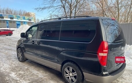 Hyundai H-1 II рестайлинг, 2012 год, 1 720 000 рублей, 4 фотография