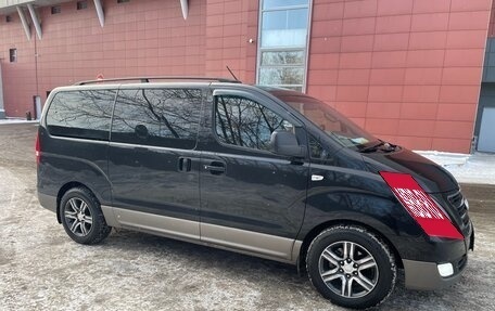 Hyundai H-1 II рестайлинг, 2012 год, 1 720 000 рублей, 7 фотография