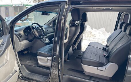 Hyundai H-1 II рестайлинг, 2012 год, 1 720 000 рублей, 17 фотография