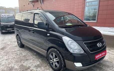 Hyundai H-1 II рестайлинг, 2012 год, 1 720 000 рублей, 12 фотография