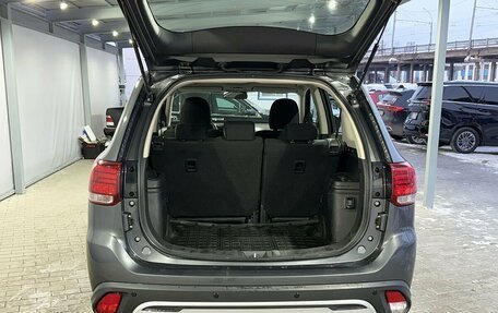 Mitsubishi Outlander III рестайлинг 3, 2019 год, 2 019 000 рублей, 9 фотография