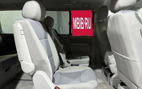 Volkswagen Multivan T6 рестайлинг, 2015 год, 4 199 000 рублей, 12 фотография