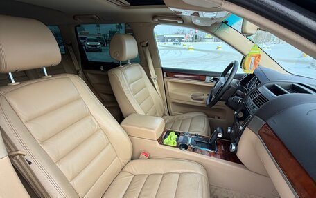 Volkswagen Touareg III, 2005 год, 870 000 рублей, 29 фотография