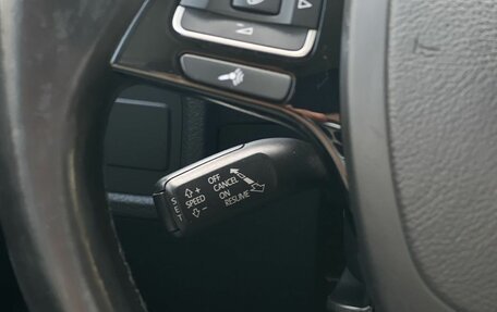 Volkswagen Touareg III, 2016 год, 2 950 000 рублей, 13 фотография