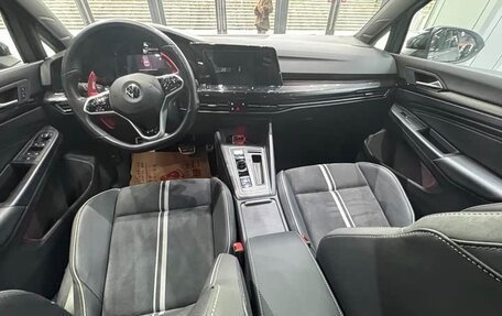 Volkswagen Golf VIII, 2023 год, 1 680 000 рублей, 9 фотография