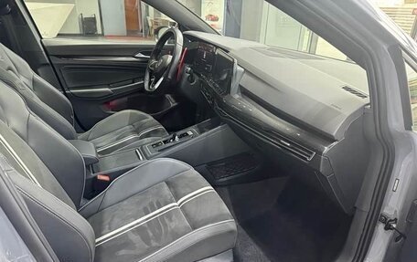 Volkswagen Golf VIII, 2023 год, 1 680 000 рублей, 8 фотография