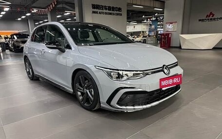 Volkswagen Golf VIII, 2023 год, 1 680 000 рублей, 3 фотография