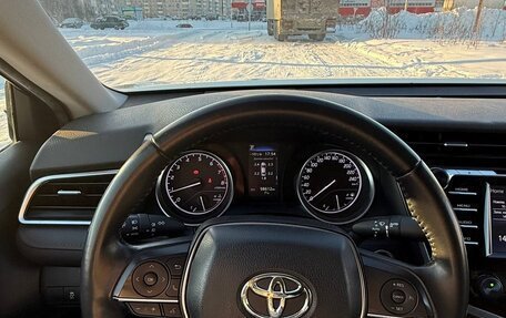 Toyota Camry, 2020 год, 3 000 000 рублей, 5 фотография